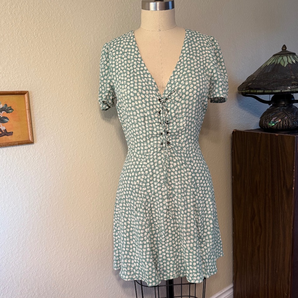 Reformation Lace Up Mini Green Floral Dress Size 6